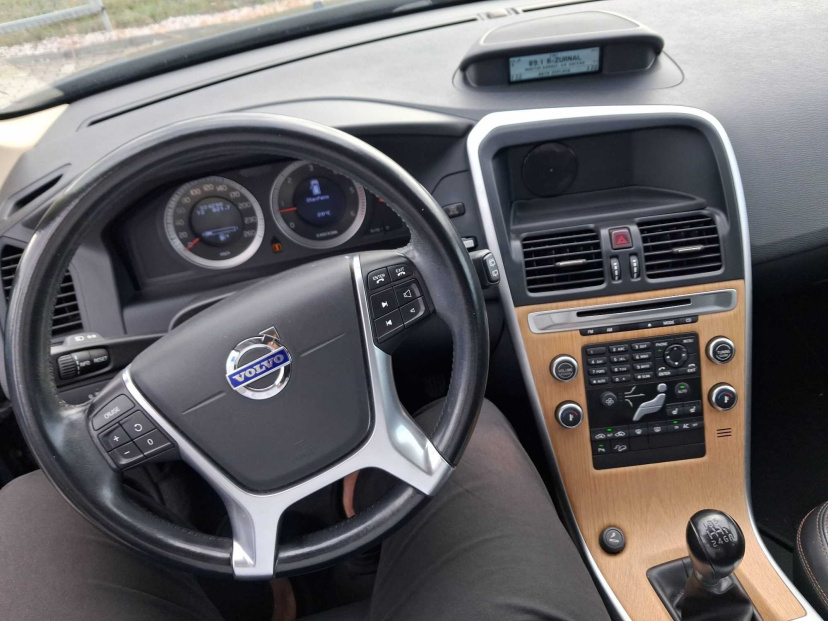 Volvo XC60, 2010