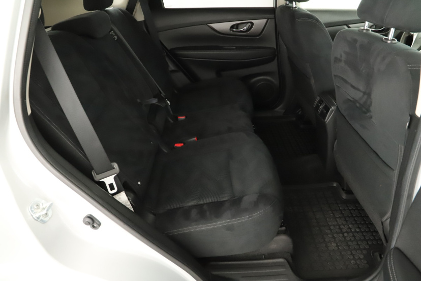 Nissan X-Trail, 2015