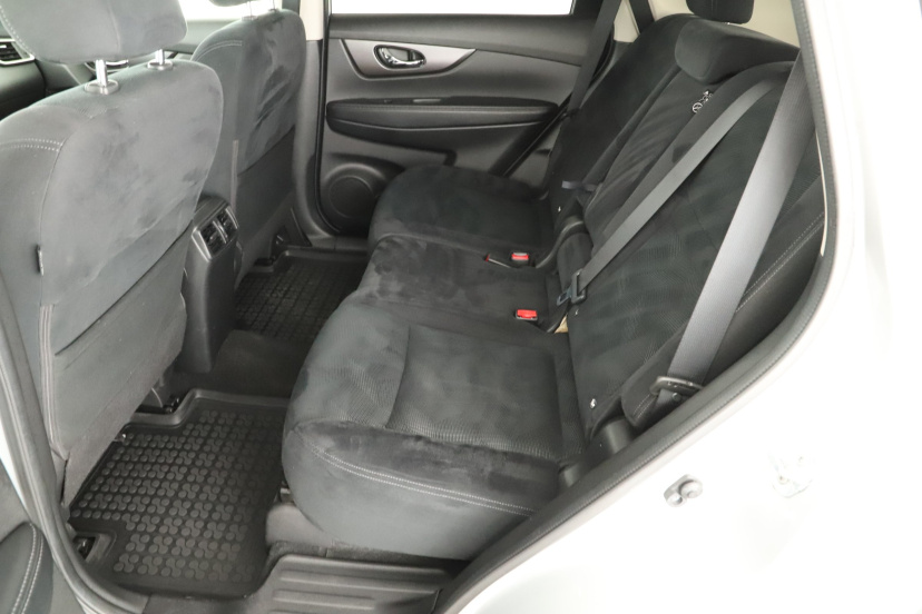 Nissan X-Trail, 2015