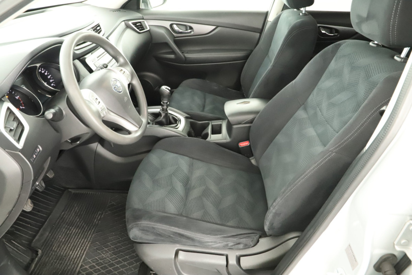 Nissan X-Trail, 2015