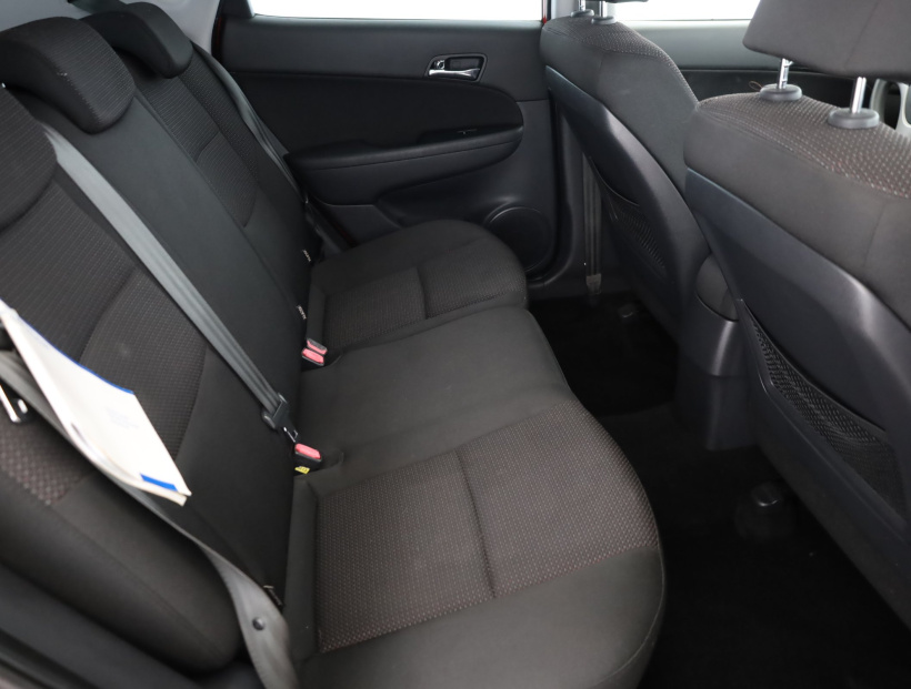 Hyundai i30, 2011