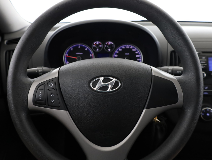 Hyundai i30, 2011