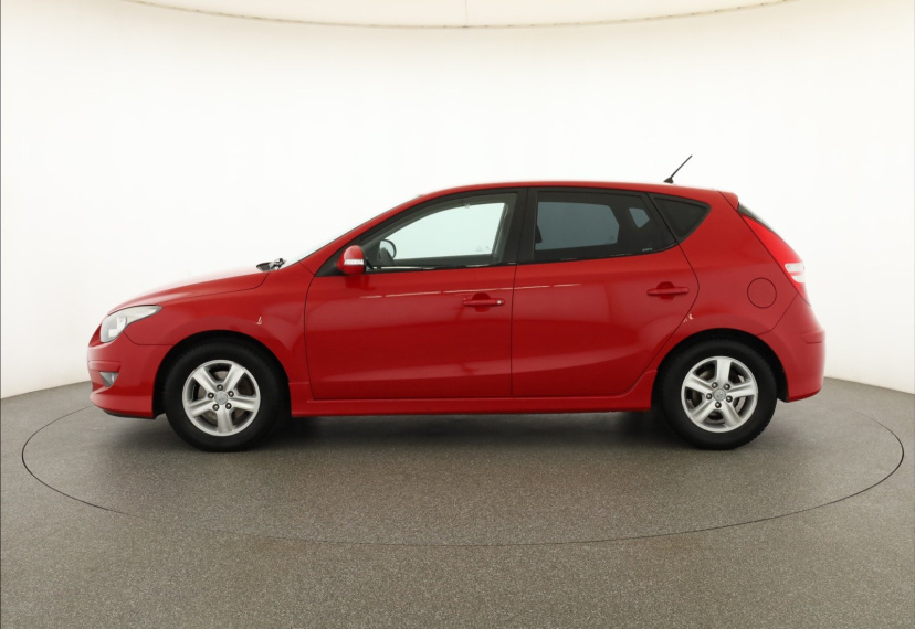 Hyundai i30, 2011