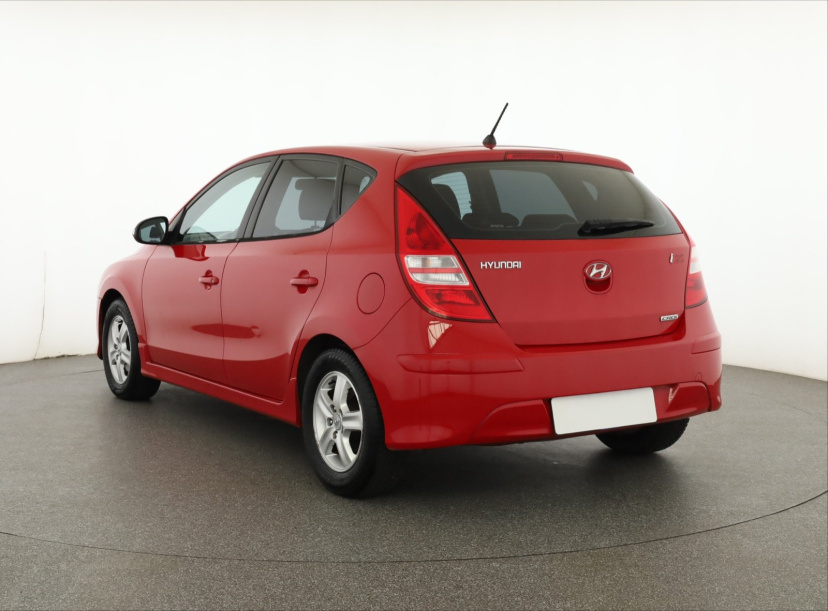 Hyundai i30, 2011