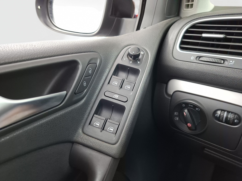 Volkswagen Golf, 2010