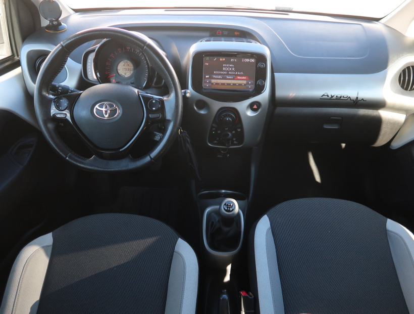 Toyota Aygo, 2015