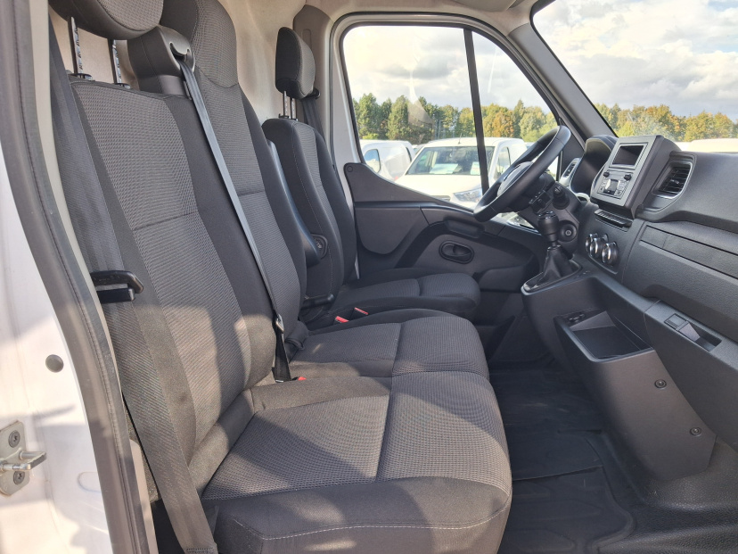 Renault Master, 2024