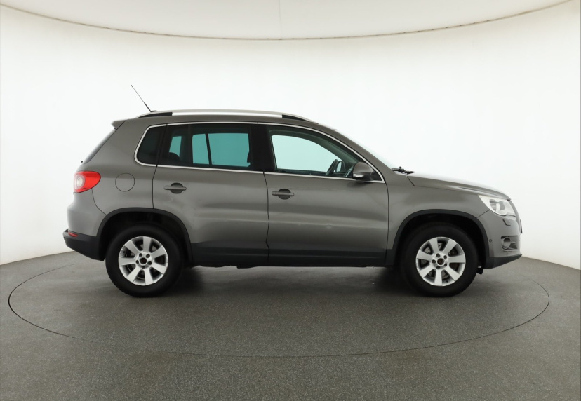 Volkswagen Tiguan, 2009