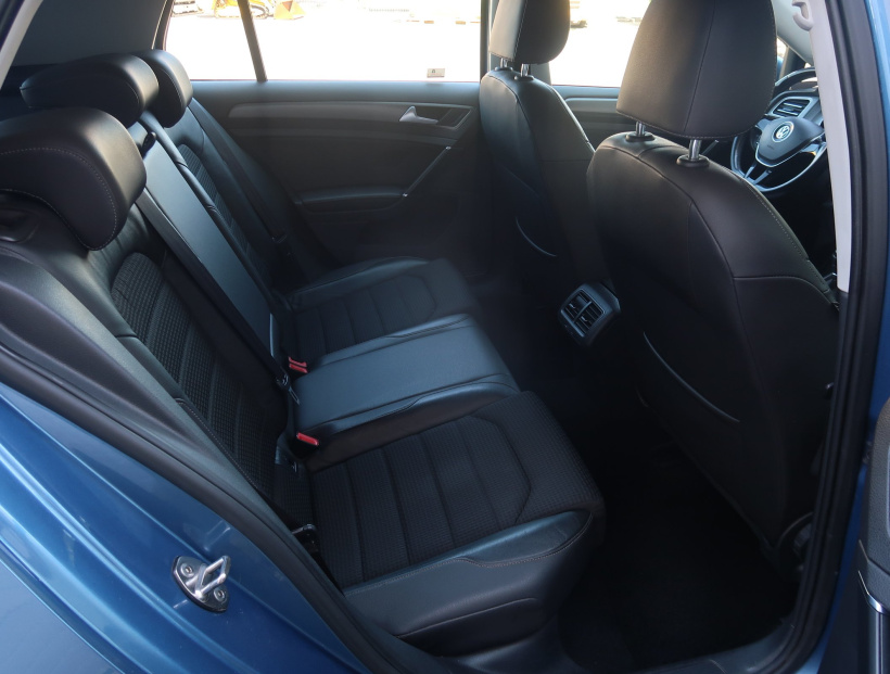 Volkswagen Golf, 2013