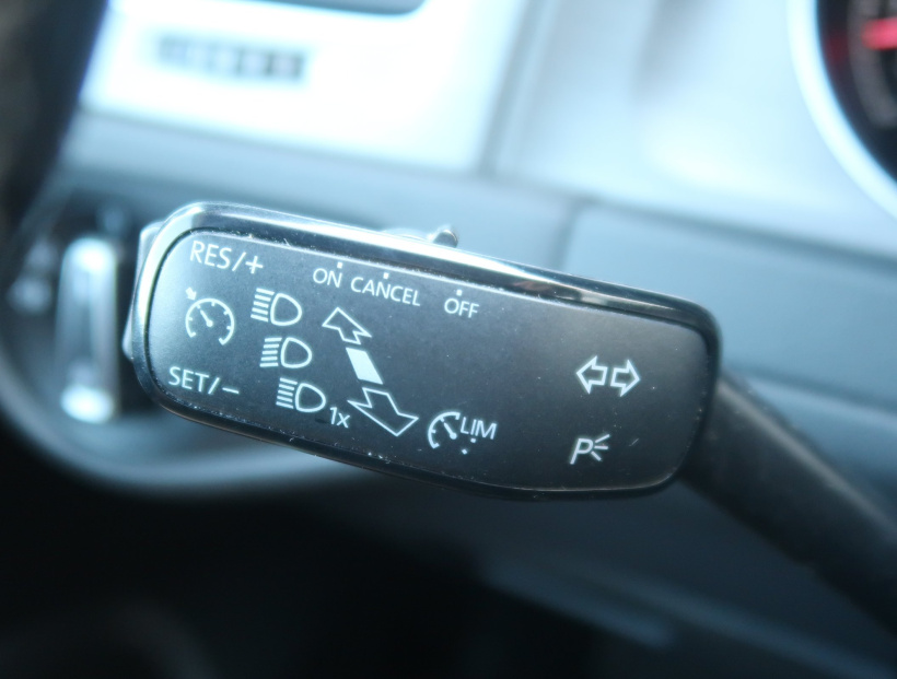 Volkswagen Golf, 2013