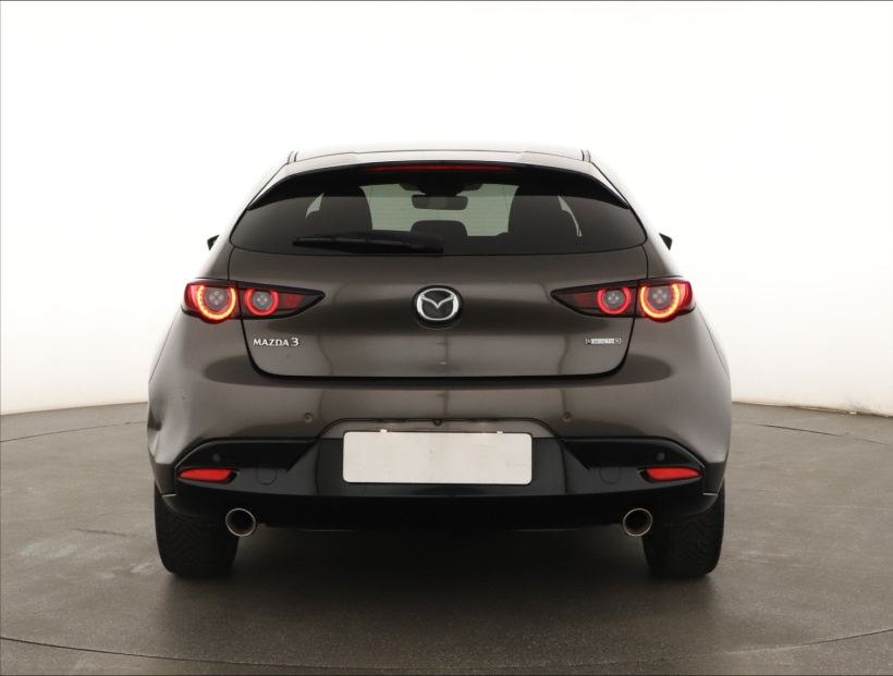 Mazda 3, 2021