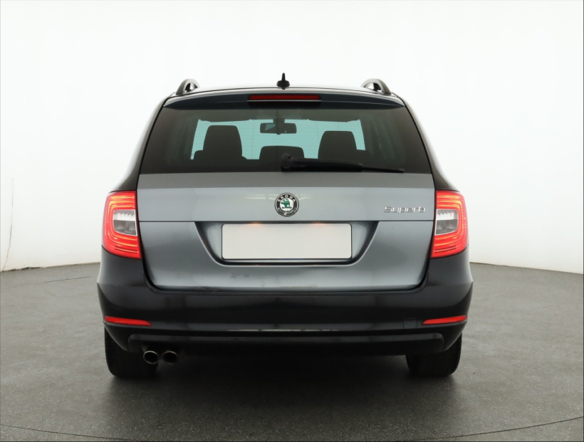 Škoda Superb, 2013