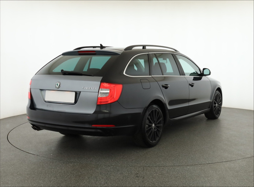 Škoda Superb, 2013