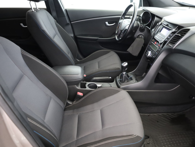Hyundai i30, 2016