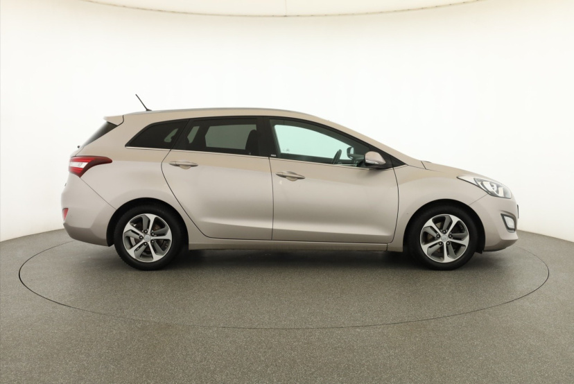 Hyundai i30, 2016