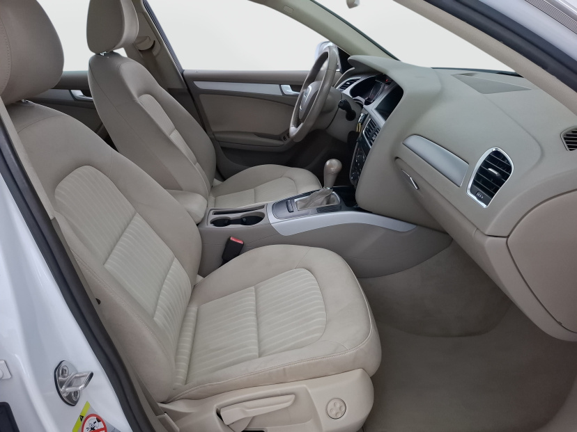 Audi A4, 2011