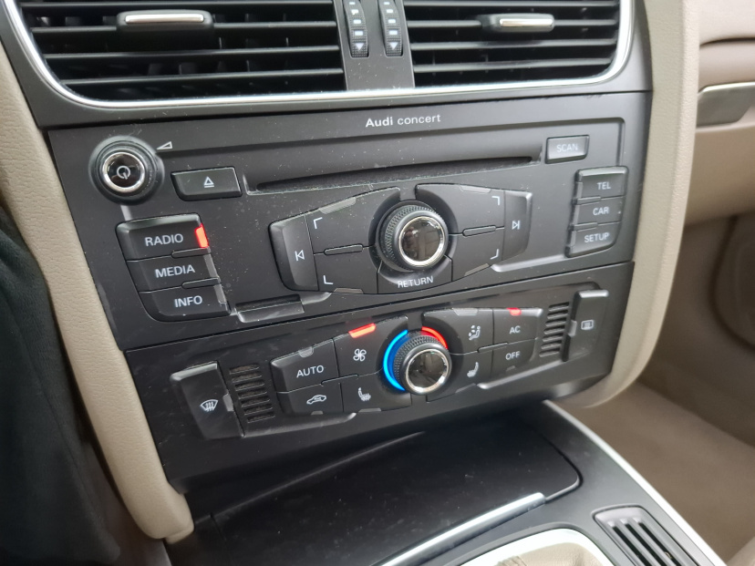 Audi A4, 2011