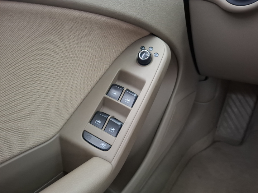 Audi A4, 2011