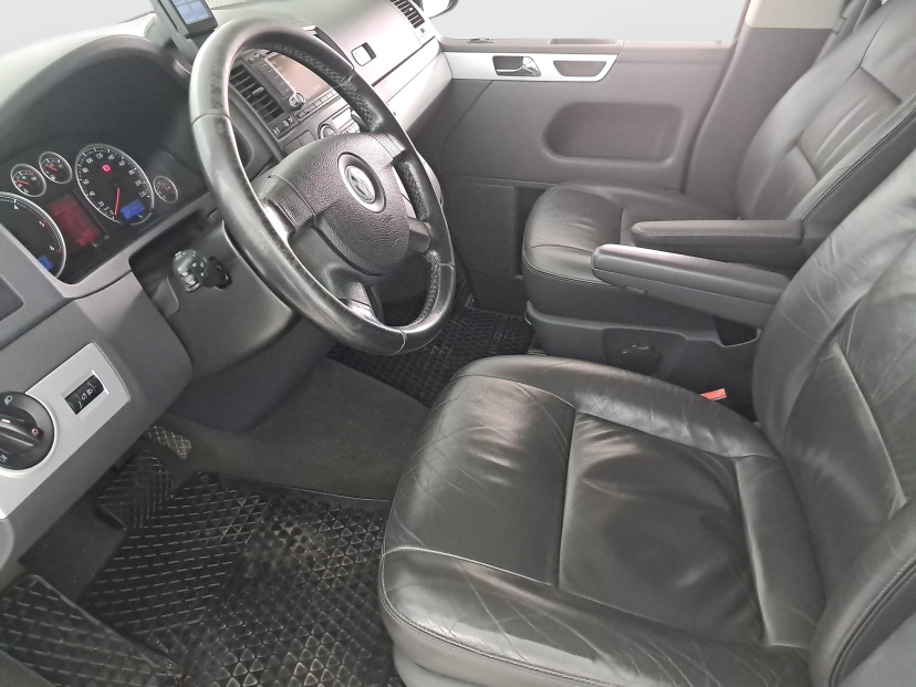 Volkswagen Multivan, 2009