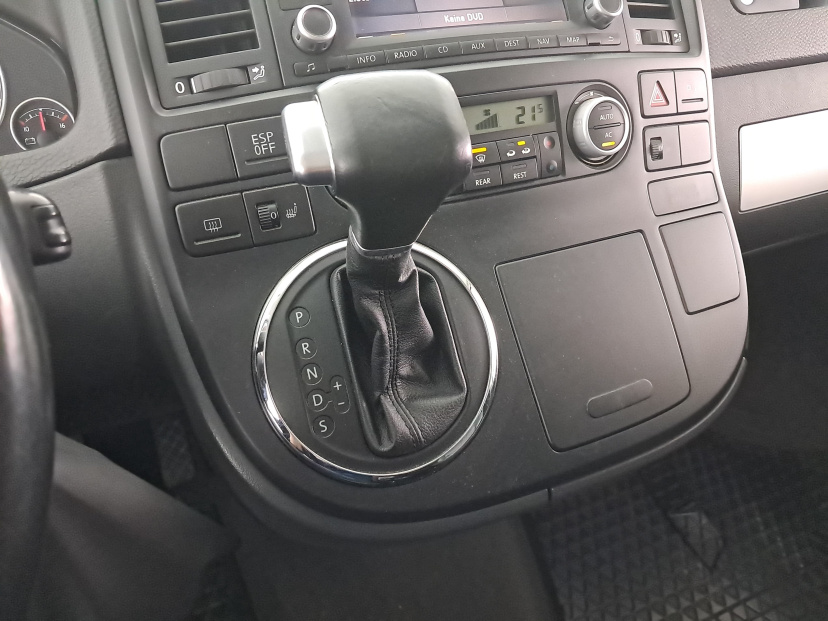 Volkswagen Multivan, 2009