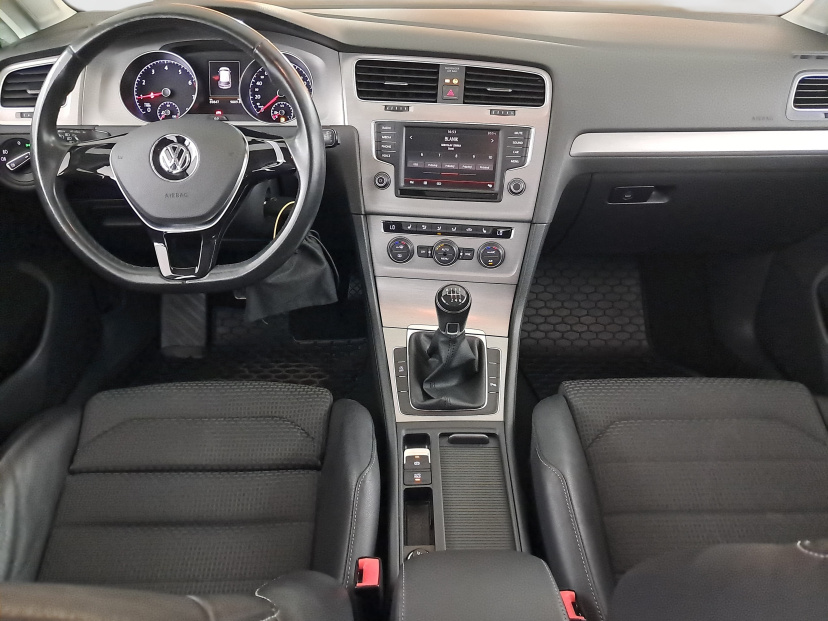 Volkswagen Golf, 2015