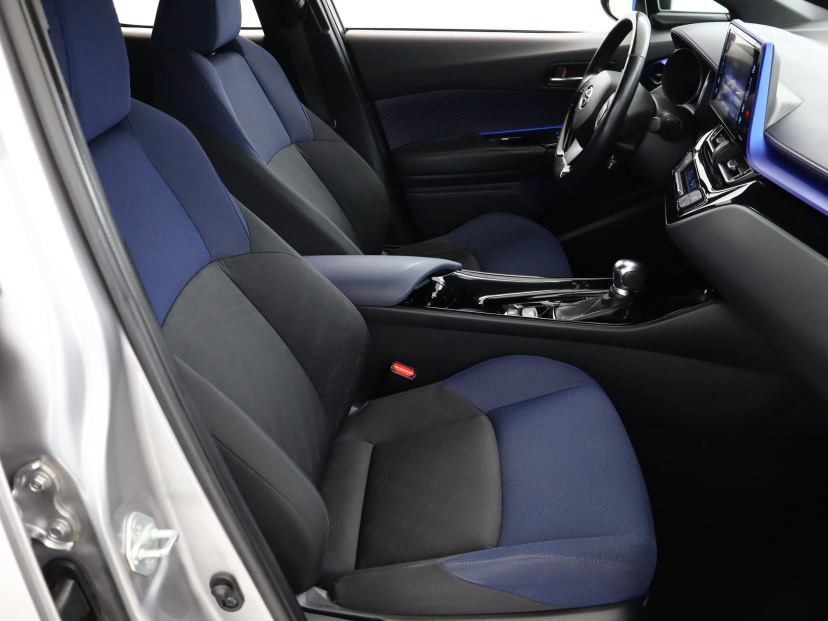 Toyota C-HR, 2017