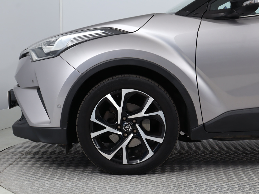 Toyota C-HR, 2017