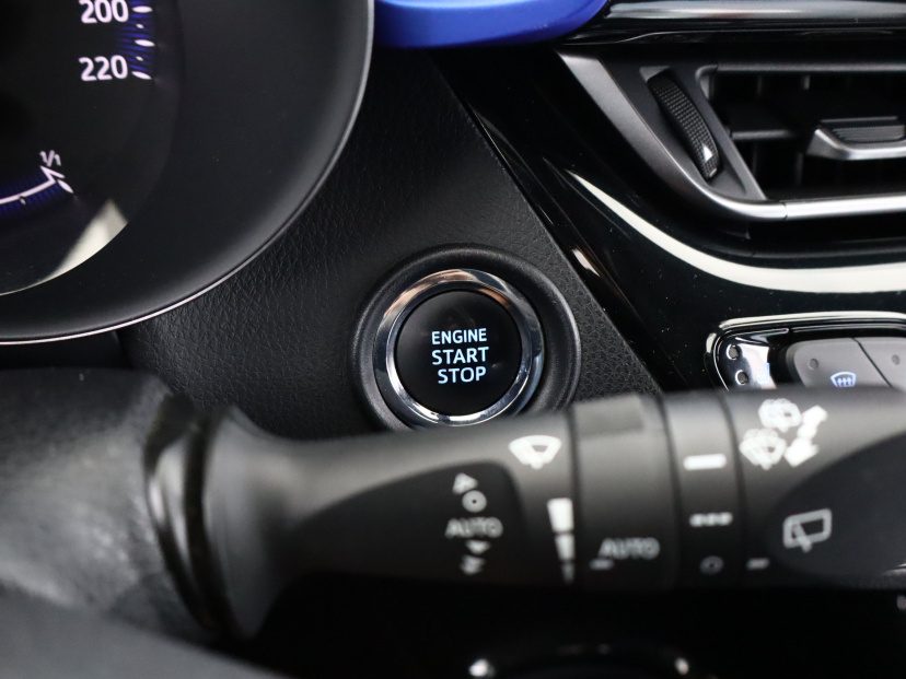 Toyota C-HR, 2017