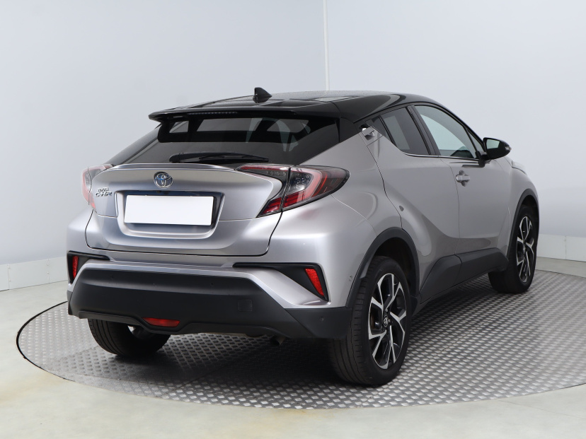 Toyota C-HR, 2017