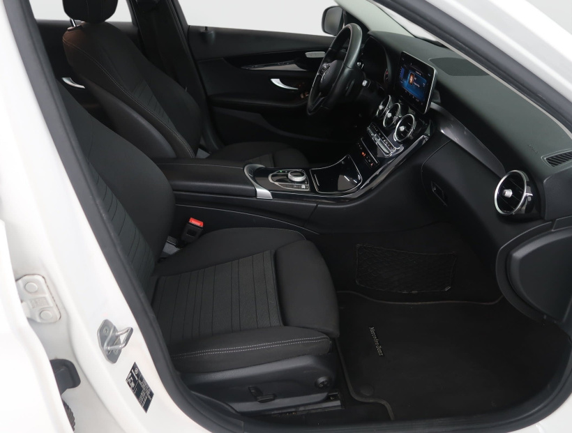 Mercedes-Benz C, 2019