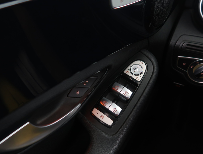 Mercedes-Benz C, 2019
