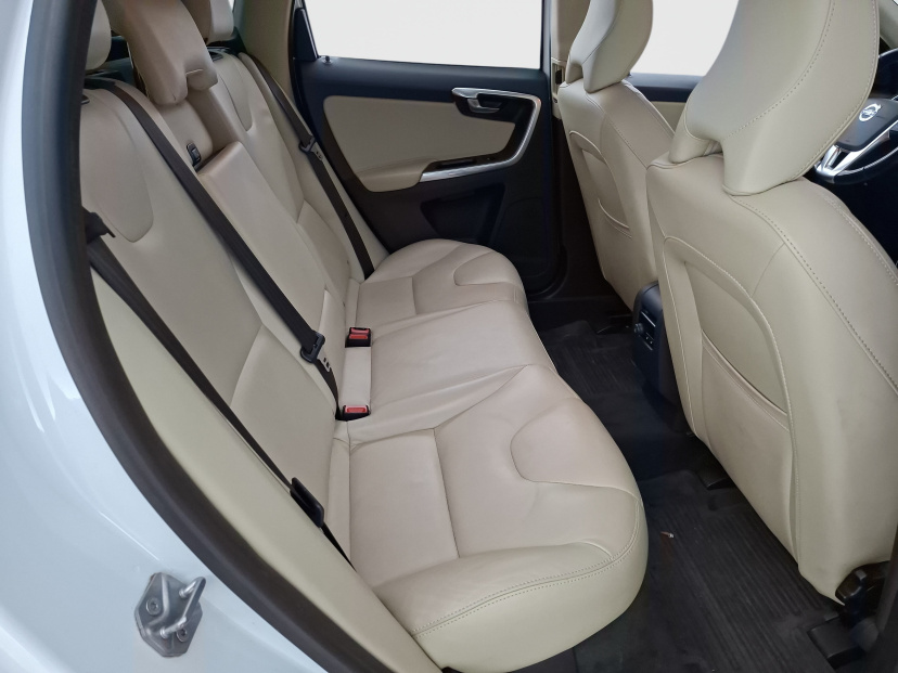 Volvo XC60, 2016