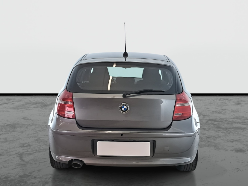 BMW 1, 2011