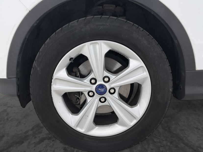 Ford Kuga, 2015
