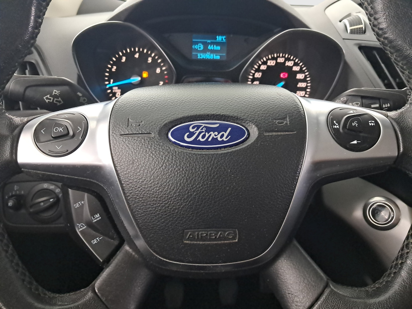 Ford Kuga, 2015