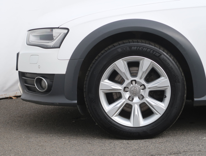 Audi A4 Allroad, 2015