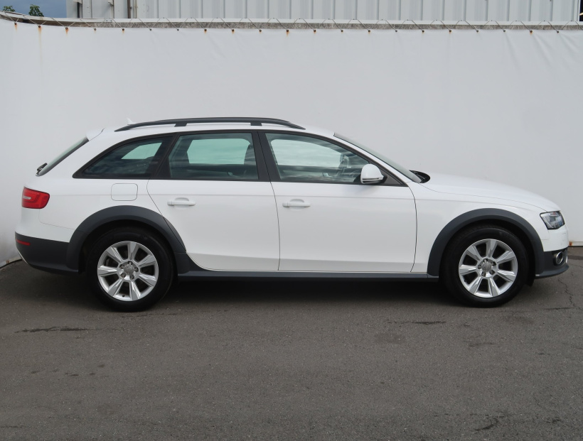 Audi A4 Allroad, 2015