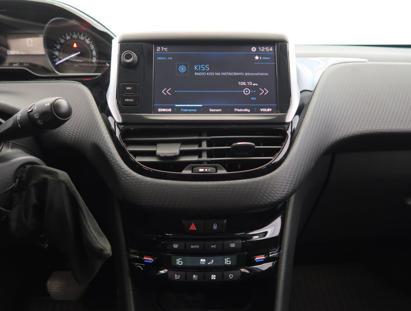 Peugeot 2008, 2017