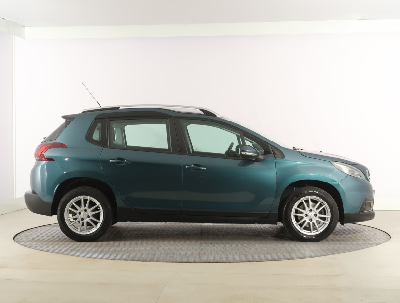 Peugeot 2008, 2017