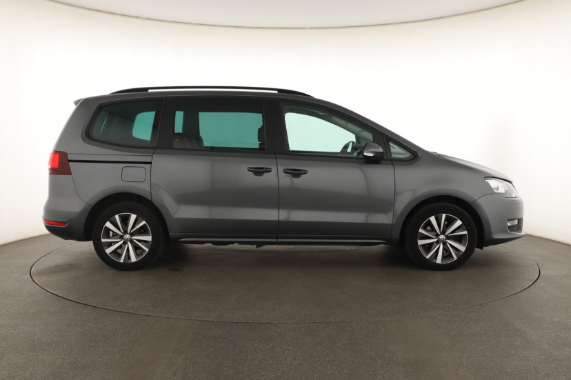 Volkswagen Sharan, 2019