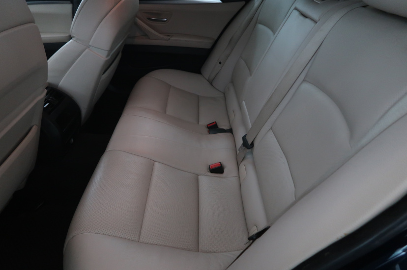 BMW 5, 2010