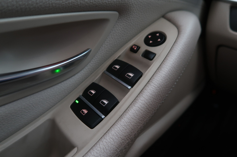 BMW 5, 2010