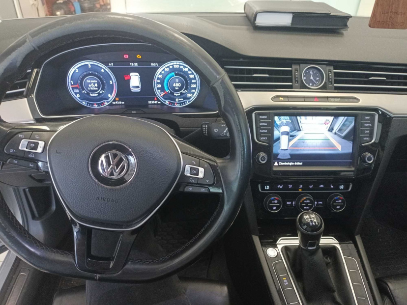 Volkswagen Passat, 2015