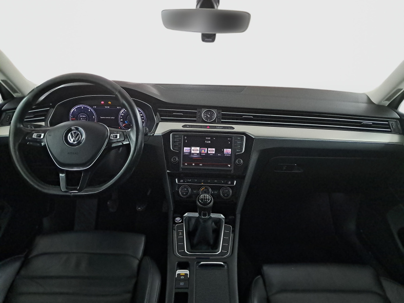 Volkswagen Passat, 2015