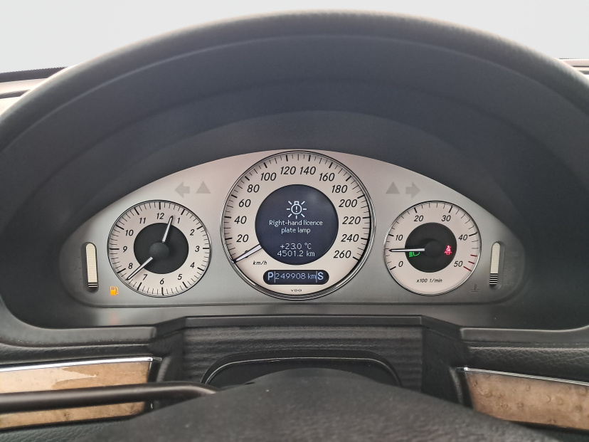 Mercedes-Benz E, 2006