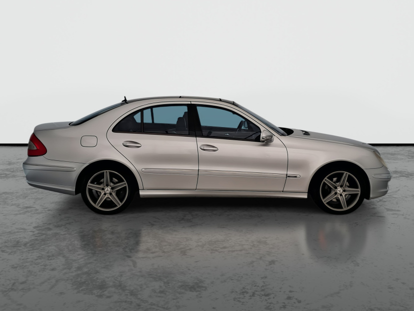 Mercedes-Benz E, 2006