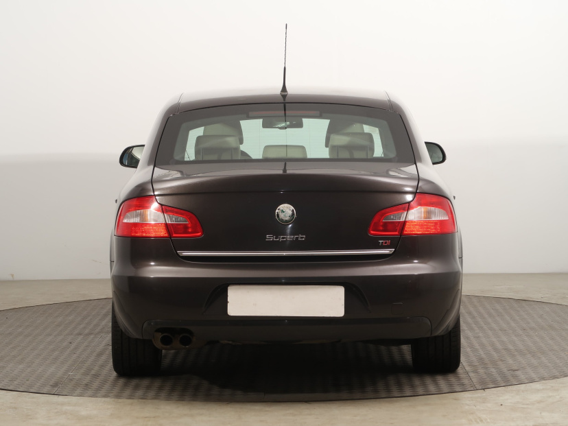 Škoda Superb, 2009