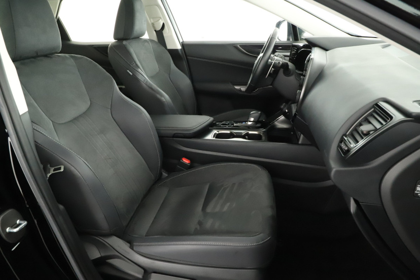 Lexus NX, 2023