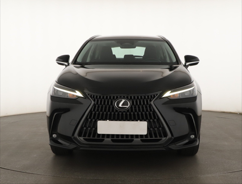 Lexus NX, 2023