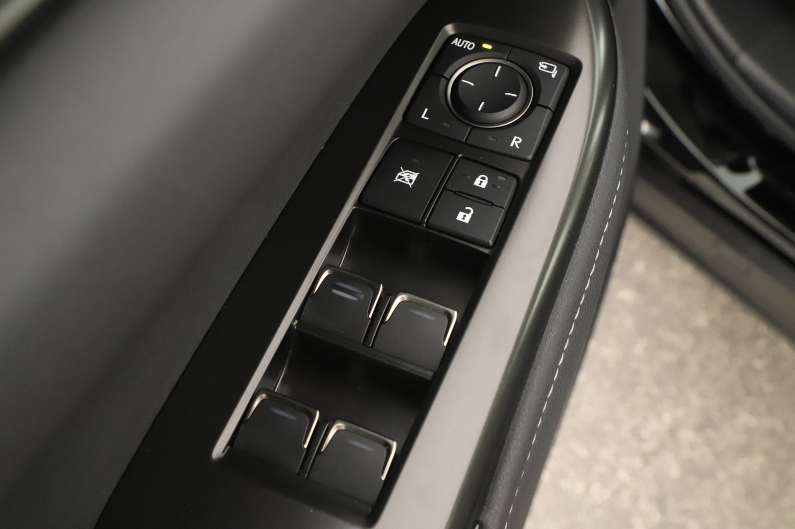 Lexus NX - 2023